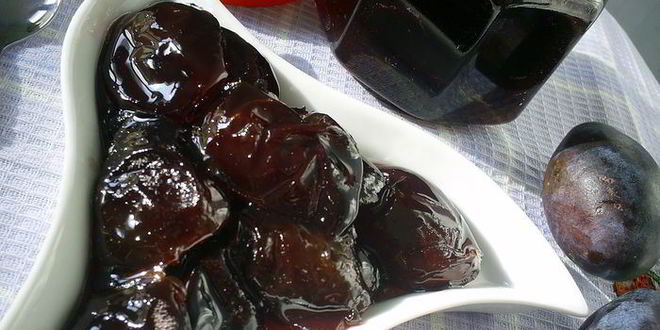 Рецепт карамелизированных слив в густом сиропе