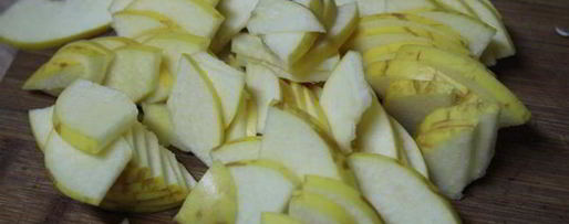 Шаг 1: киселя калиново-айвовый с бадьяном