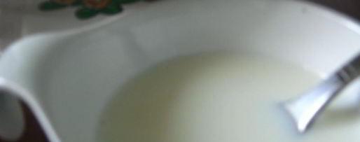 Шаг 1: молочного киселя с клубничным конфитюром