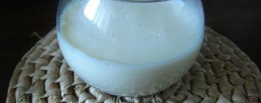 Шаг 5: молочного киселя с клубничным конфитюром