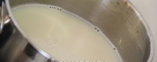 Шаг 4: молочного киселя с вишневым конфитюром