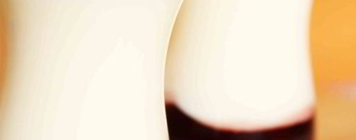 Шаг 8: молочного киселя с вишневым конфитюром