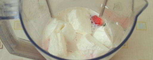 Шаг 2: клубнично-вишневого коктейль