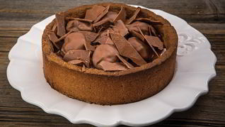 Рецепт Тарта с кофейным ганашем и черносливом