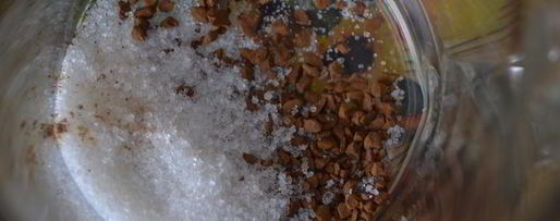 Шаг 2: зимнего кофе фраппе с корицей и имбирем