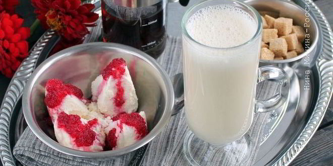 Рецепт коктейля из сыворотки с бананом и сиропом агавы