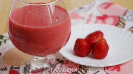 Рецепт Коктейля со сливками и клубникой