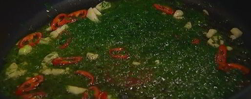 Шаг 4: спагетти с копченой форелью и джином