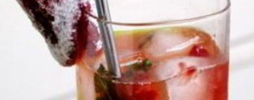 Шаг 4: весеннего клубничного коктейля