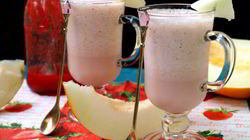 Рецепт Дынно-клубничного коктейль