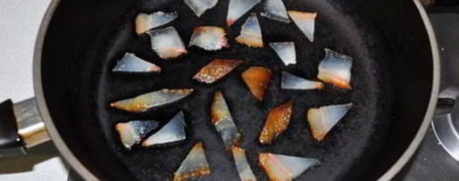 Шаг 1: говяжьей печени с вином и луком