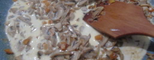 Шаг 3: грибного соте с вином и горгонзолой