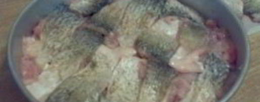 Шаг 6: линя, тушеного с вином и шампиньонами