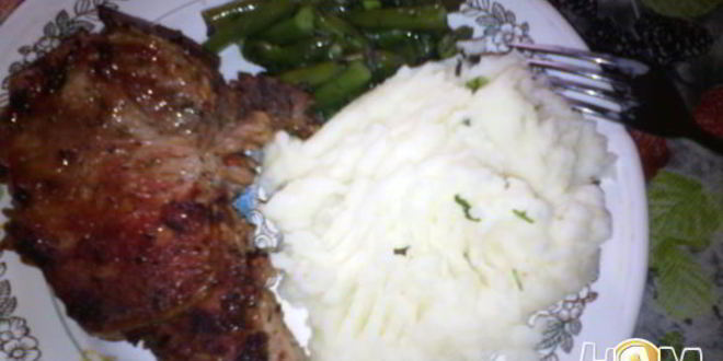 Рецепт свиной корейки с вином и специями