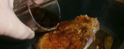 Шаг 3: свиной рульки с вином марсала