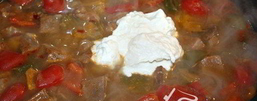 Шаг 3: свинины, тушеной с вином и перцем