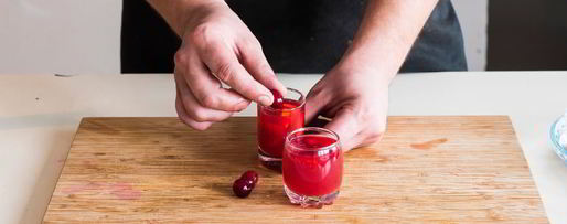 Шаг 3: коктейля-желе клюква и водка