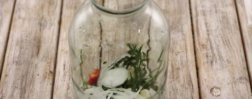 Шаг 1: соленых огурцов с водкой