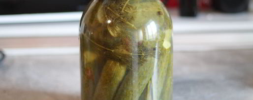 Шаг 6: соленых огурцов с водкой