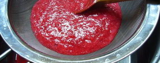 Шаг 1: желе из красной смородины с водкой