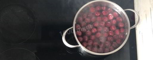 Шаг 2: вишневого кваса из вишни