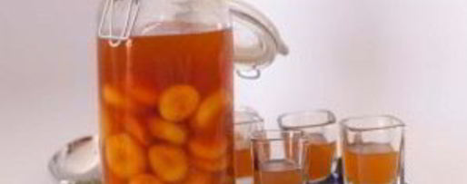 Шаг 2: абрикосового ликера из варенья