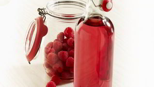 Рецепт Классического малинового ликера