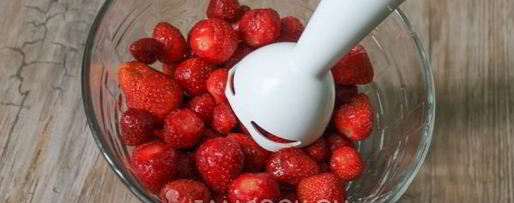 Шаг 4: клубничного ликера