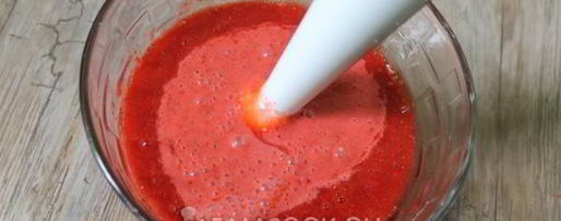 Шаг 5: клубничного ликера