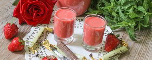 Шаг 8: клубничного ликера