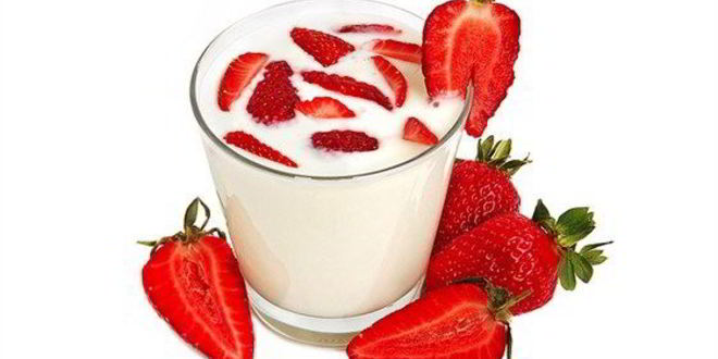 Рецепт клубники в ликере со взбитыми сливками