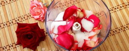 Шаг 3: ликера из лепестков роз