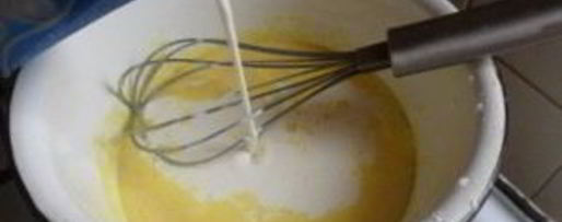 Шаг 1: яичного ликера