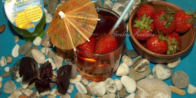 Рецепт клубничного лимонада с базиликом