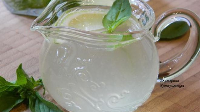 Рецепт Лимонада с базиликом и душистым перцем