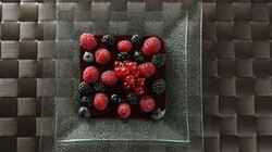 Рецепт Малины и черника в сиропе из красного вина