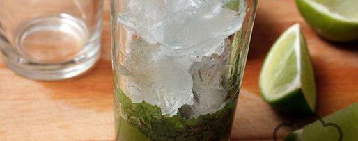 Шаг 2: алкогольного мохито