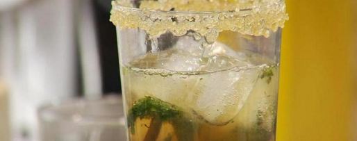 Шаг 3: безалкогольного карамельного коктейля мохито