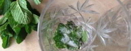 Шаг 2: мохито с клубникой