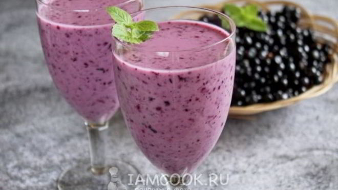 Рецепт Кисломолочного коктейля с черникой и овсяными хлопьями