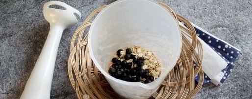 Шаг 4: кисломолочного коктейля с черникой и овсяными хлопьями