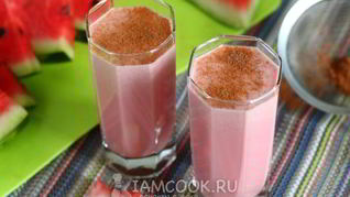 Рецепт Коктейля из арбуза и молока