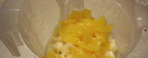 Шаг 8: коктейля молочного с кусочками фруктов и шоколада