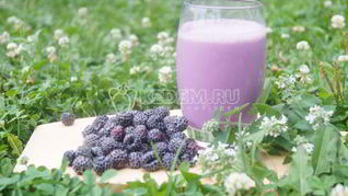 Рецепт Молочно-ежевичного коктейль Чудо