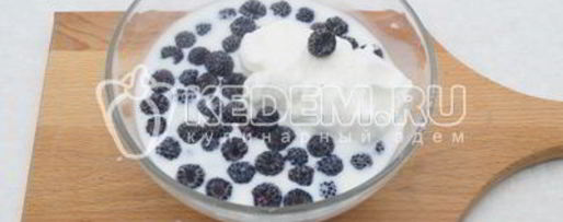 Шаг 4: молочно-ежевичного коктейль чудо