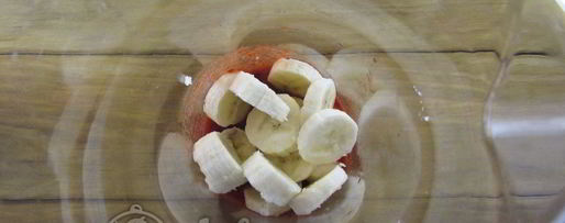 Шаг 1: молочного коктейля с клубникой, бананом и мороженым