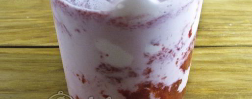 Шаг 3: молочного коктейля с клубникой и мороженым