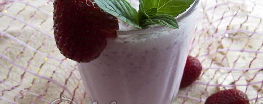 Шаг 5: молочного коктейля с клубникой и мороженым