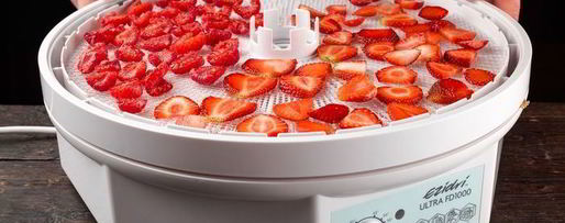 Шаг 1: молочного коктейля с сушеными ягодами