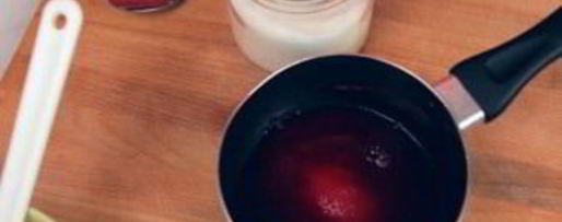 Шаг 1: молочного коктейля с ягодным сиропом